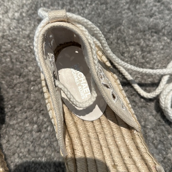 Michael Kors MK white Espadrilles - Picture 3 of 7